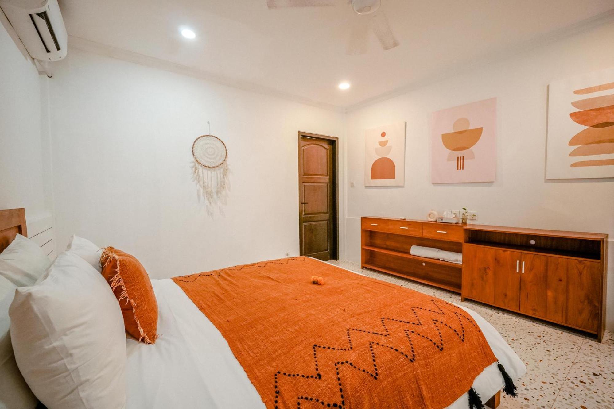 Lalita Seminyak Villa Bagian luar foto