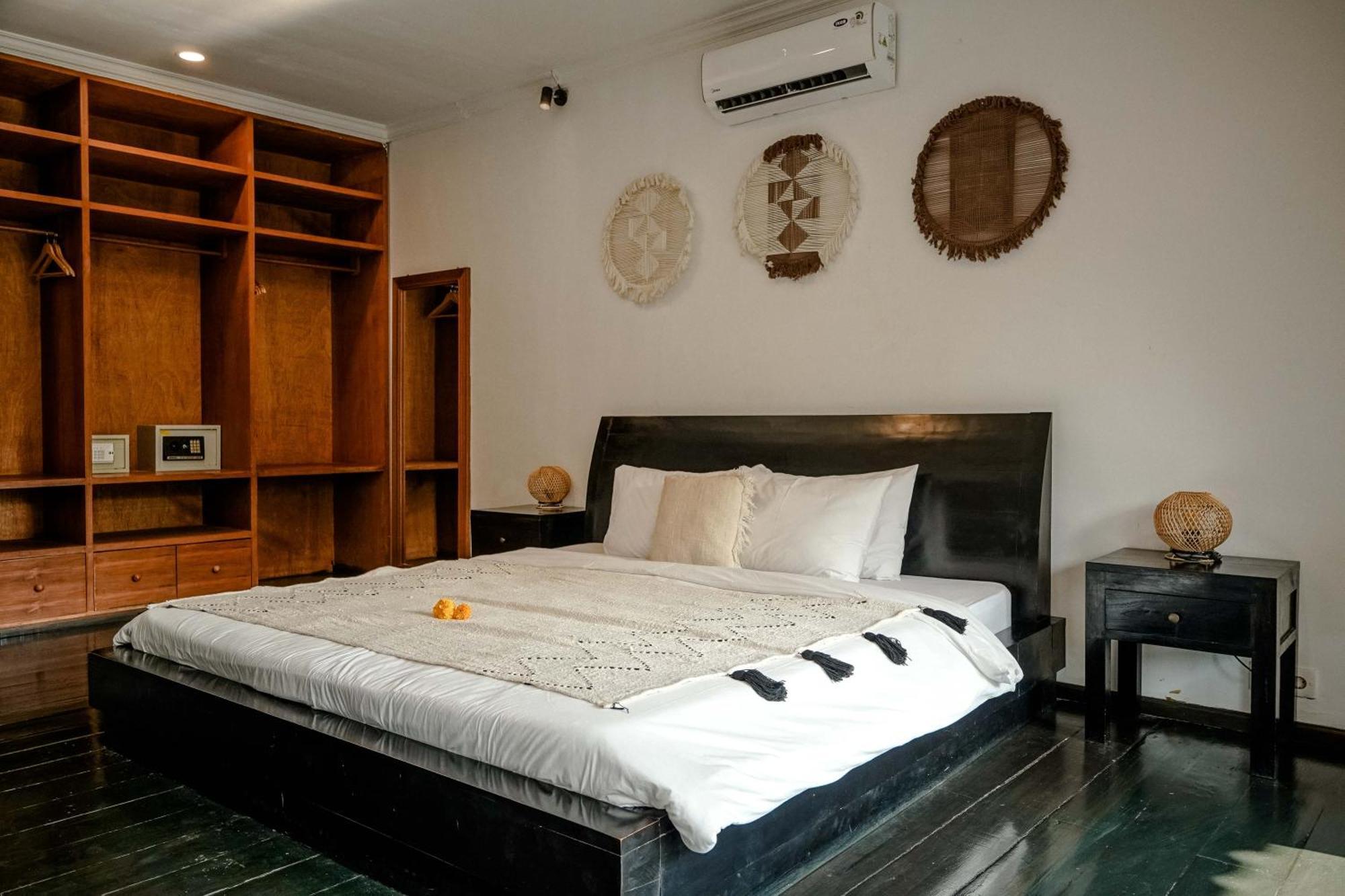 Lalita Seminyak Villa Bagian luar foto