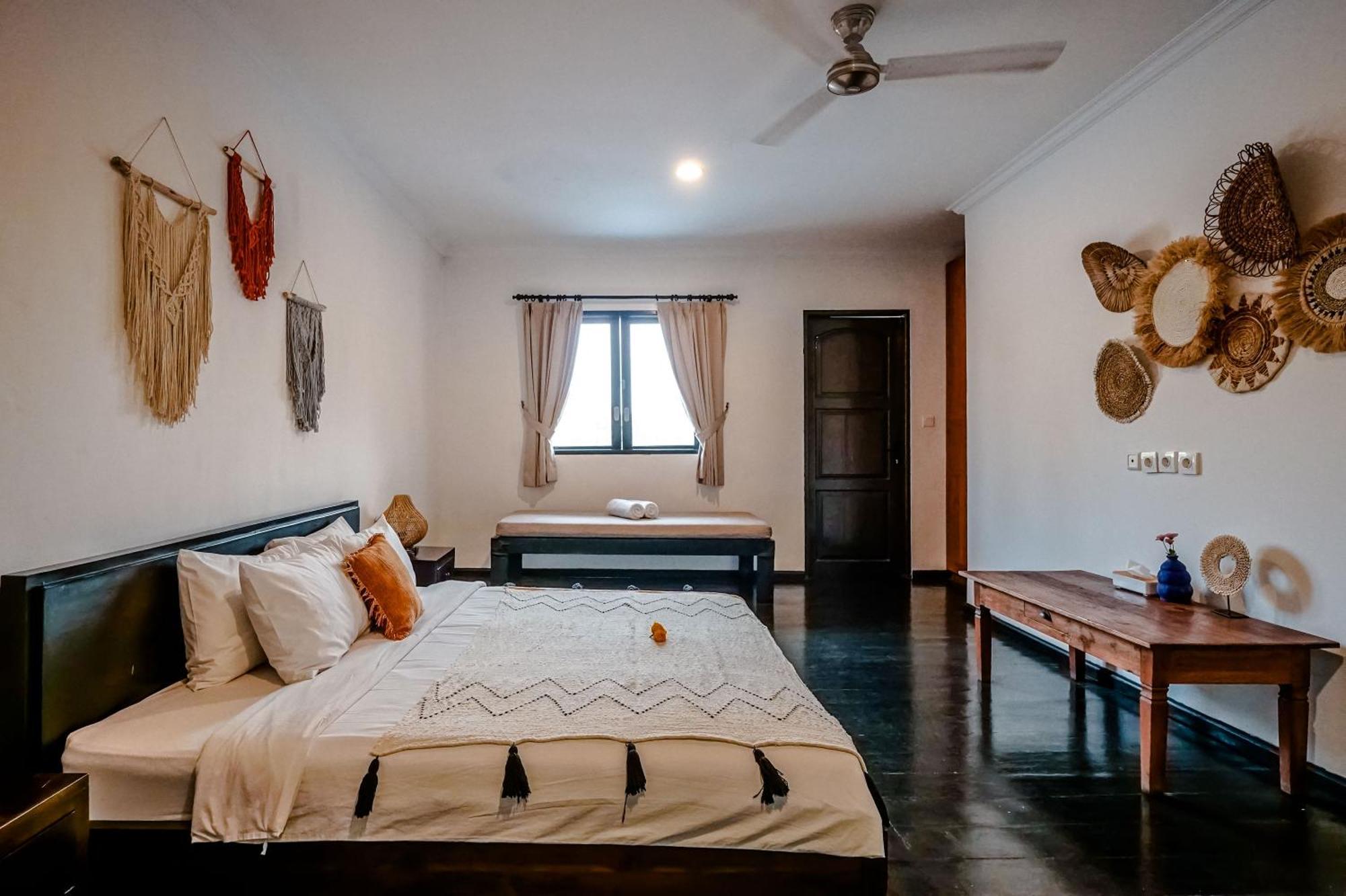 Lalita Seminyak Villa Bagian luar foto