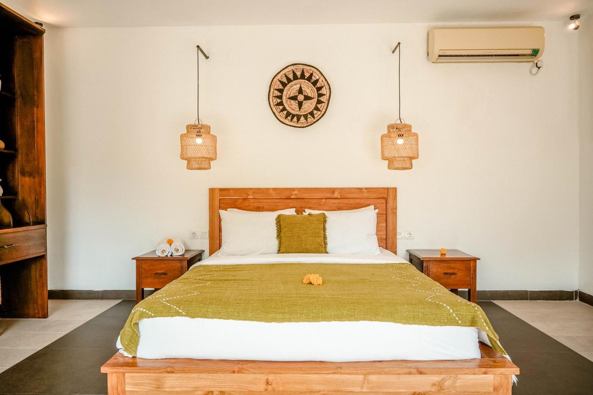 Lalita Seminyak Villa Bagian luar foto