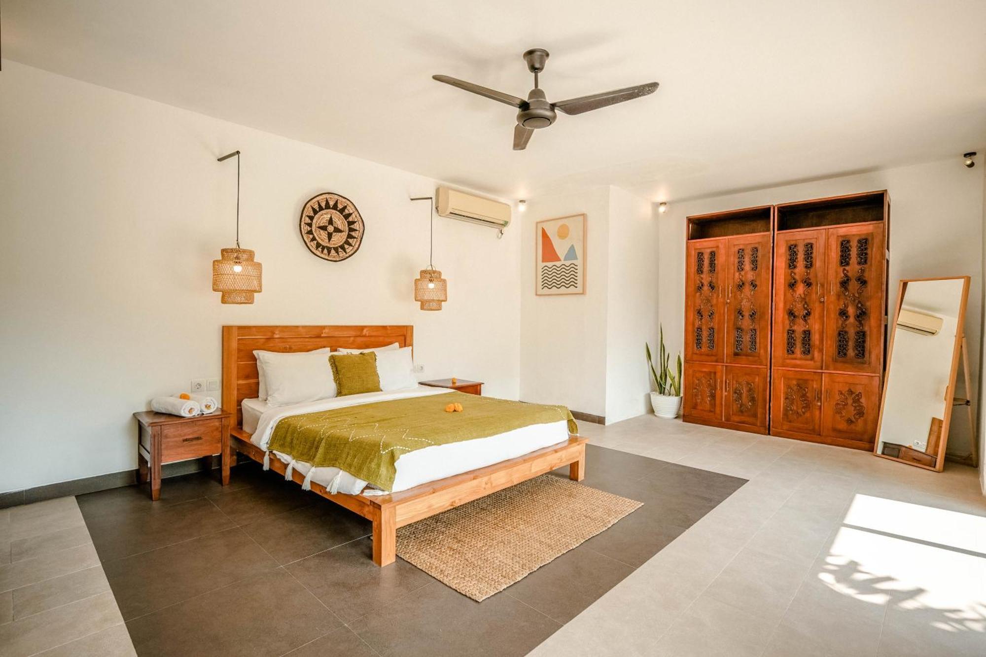 Lalita Seminyak Villa Bagian luar foto