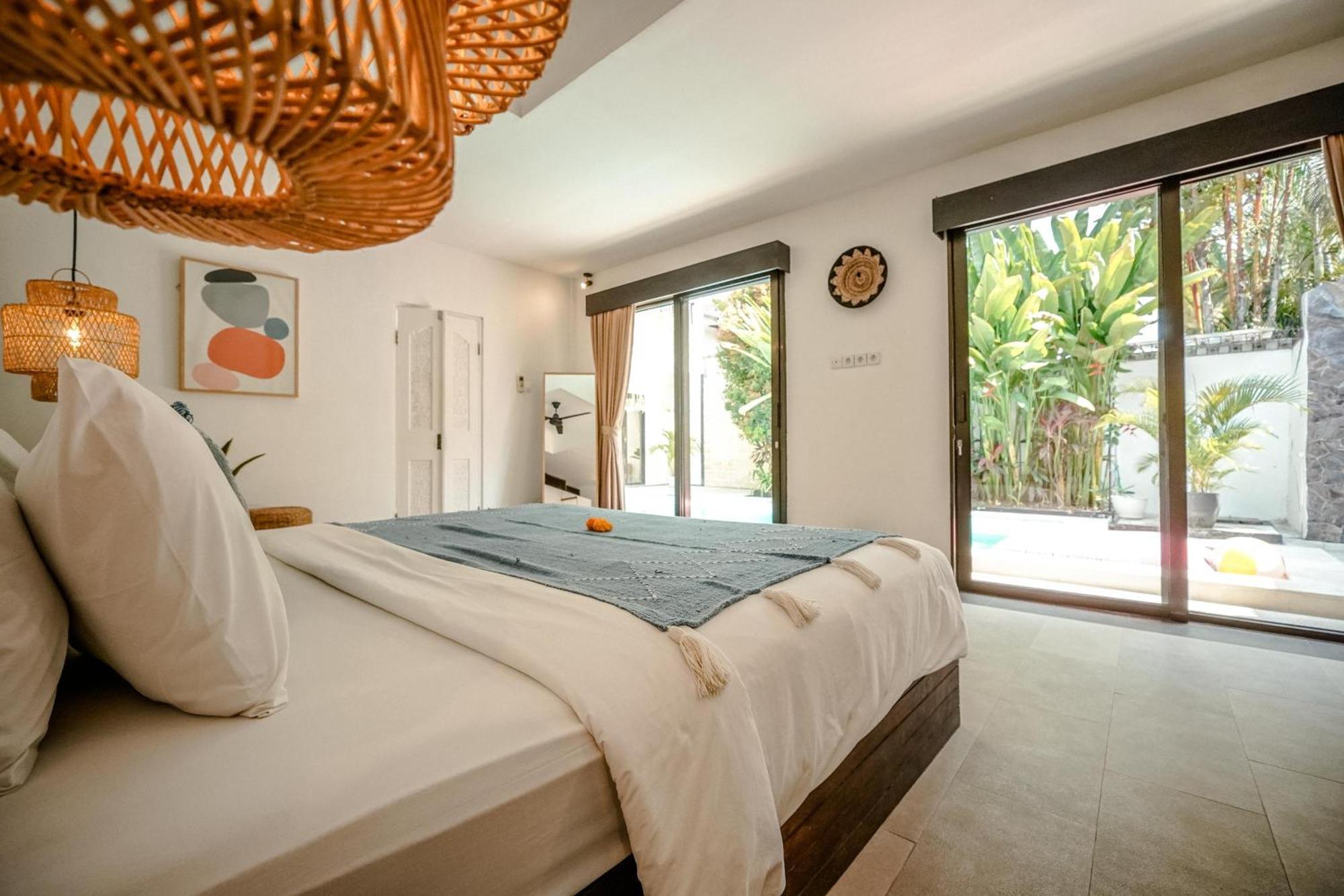 Lalita Seminyak Villa Bagian luar foto