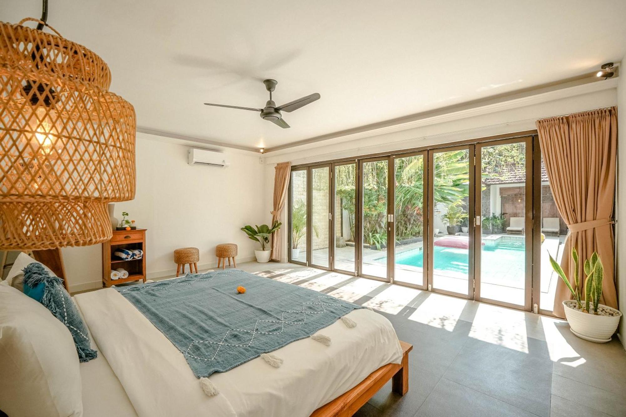 Lalita Seminyak Villa Bagian luar foto