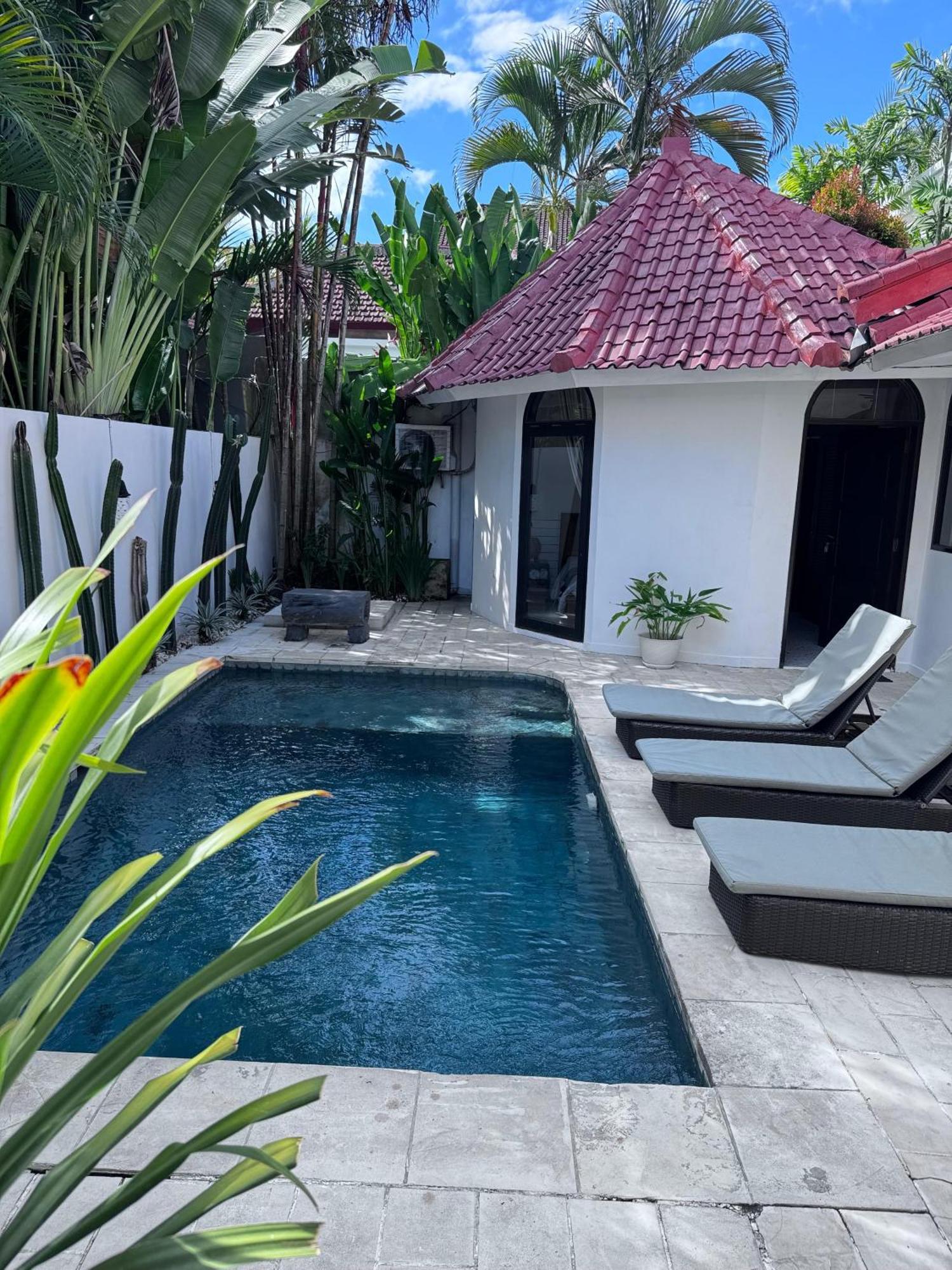 Lalita Seminyak Villa Bagian luar foto